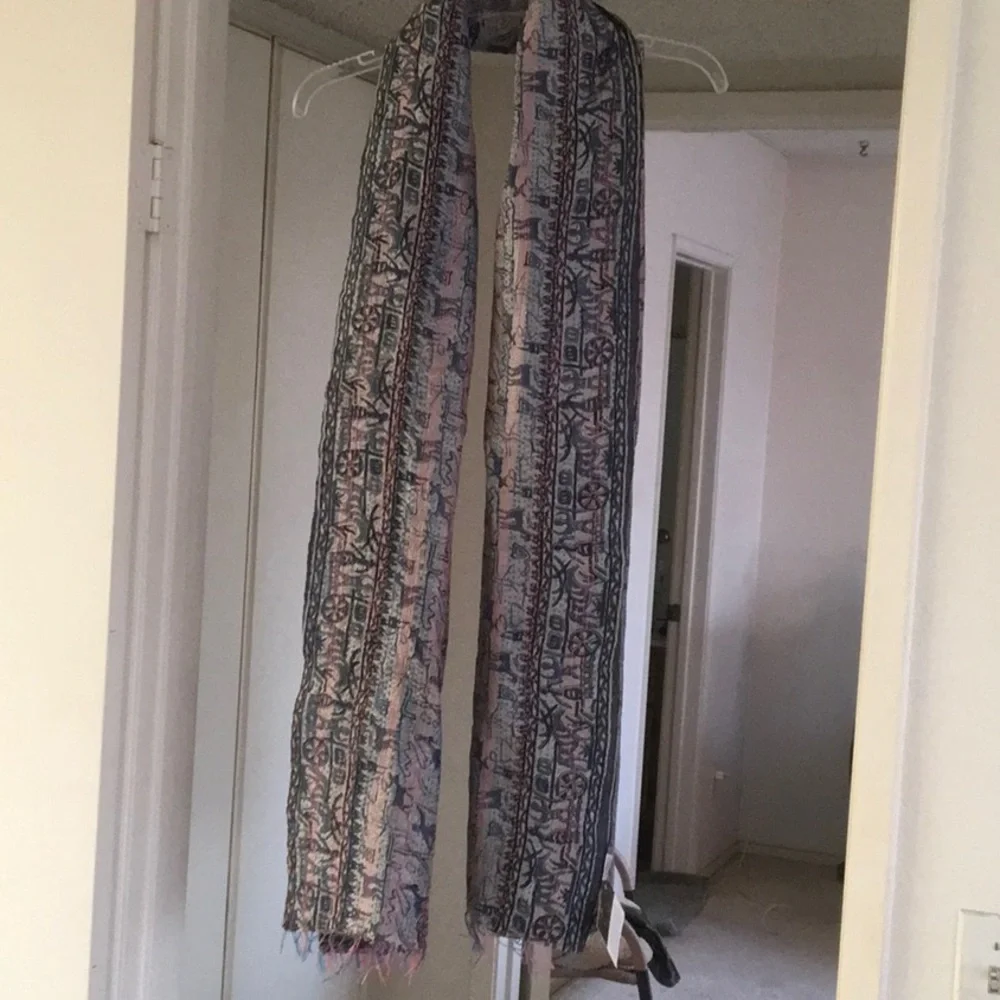 CRC/“THE RED SCARF”SILK KANTHA / NWT